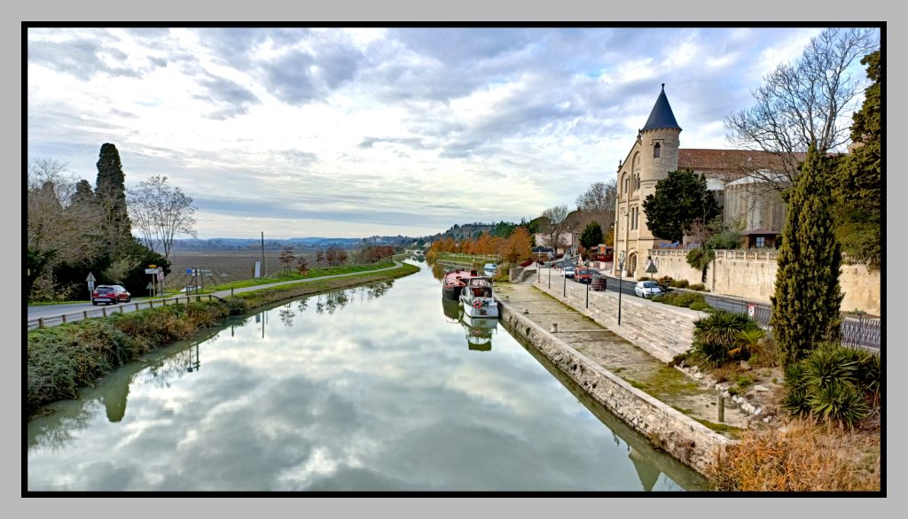 randovelo34.fr. Guernica. Sur la route de Bizes-minervois